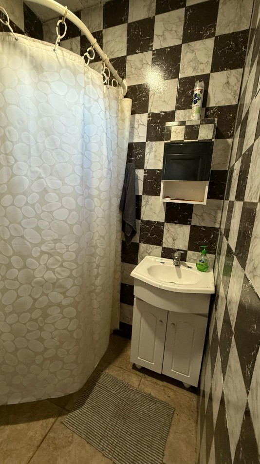 VENTA DE HERMOSA CASA  EN BARRIO PRIVADO FINCA DON FAUSTO, CAÑUELAS.