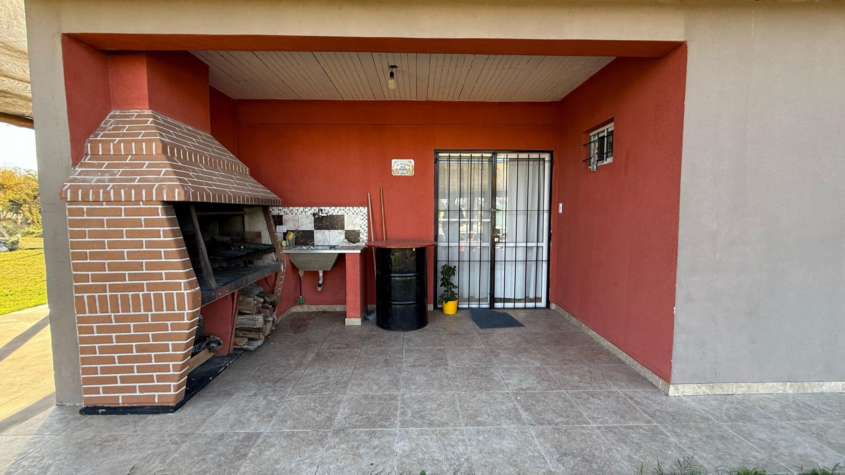VENTA DE HERMOSA CASA  EN BARRIO PRIVADO FINCA DON FAUSTO, CAÑUELAS.
