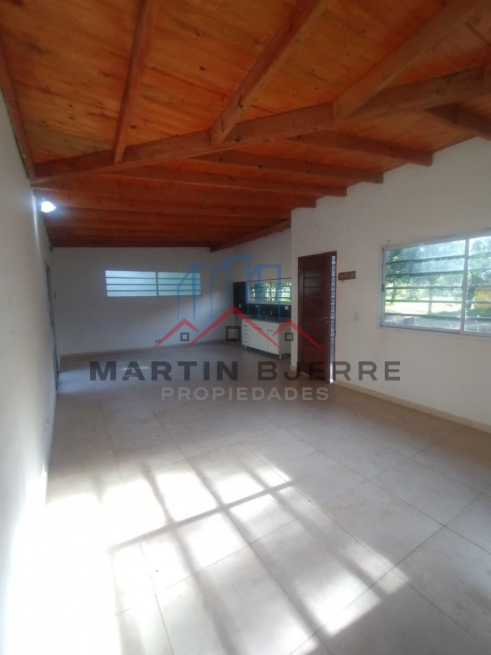 VENTA CASA DE 3 AMBIENTES. BARRIO LOS FRESNOS. VIRREY DEL PINO. LA MATANZA.
