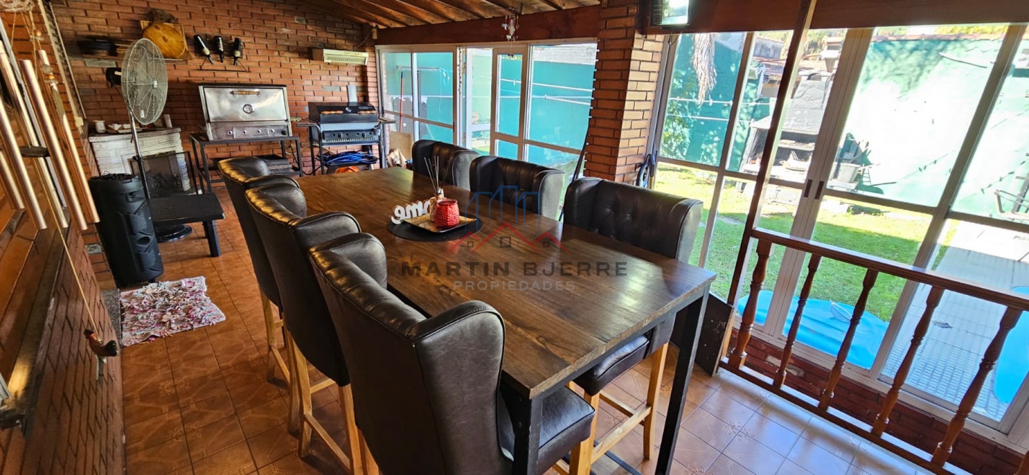 CASA 5 AMBIENTES  CON QUINCHO Y PISCINA EN CIUDAD EVITA, LA MATANZA.