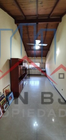 Venta Duplex  5 ambientes en Barrio Cotevi  Ciudad Evita.