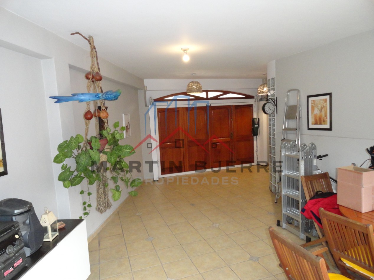 Venta Casa  5 ambientes en Barrio Puerta del Sol Ciudad Evita.