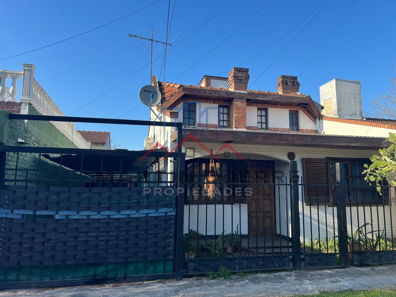 Alquiler Duplex 4 ambientes Barrio 15 de Diciembre, Ciudad Evita.