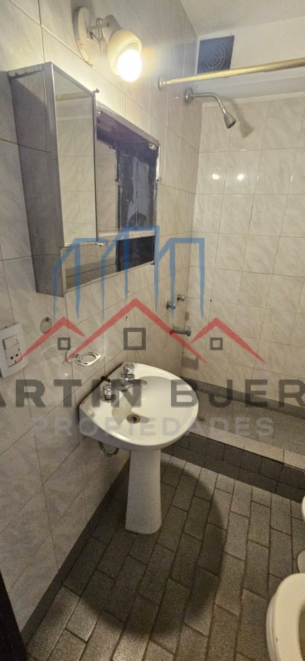 Alquiler  PH 2 ambientes en Lomas del Mirador.