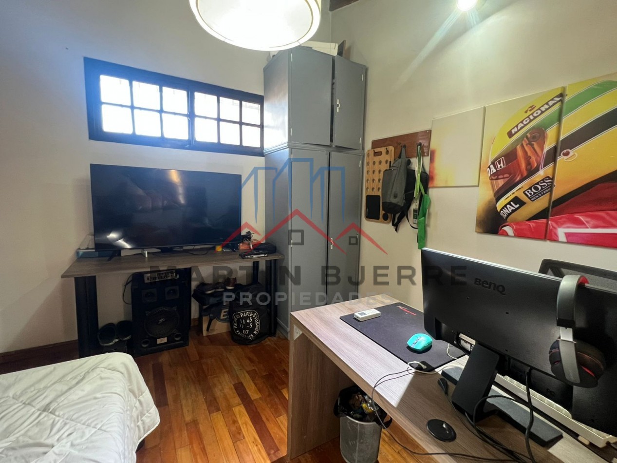 VENTA CASA 5 AMBIENTES BARRIO PUERTAS DEL SOL. CIUDAD EVITA. LA MATANZA.