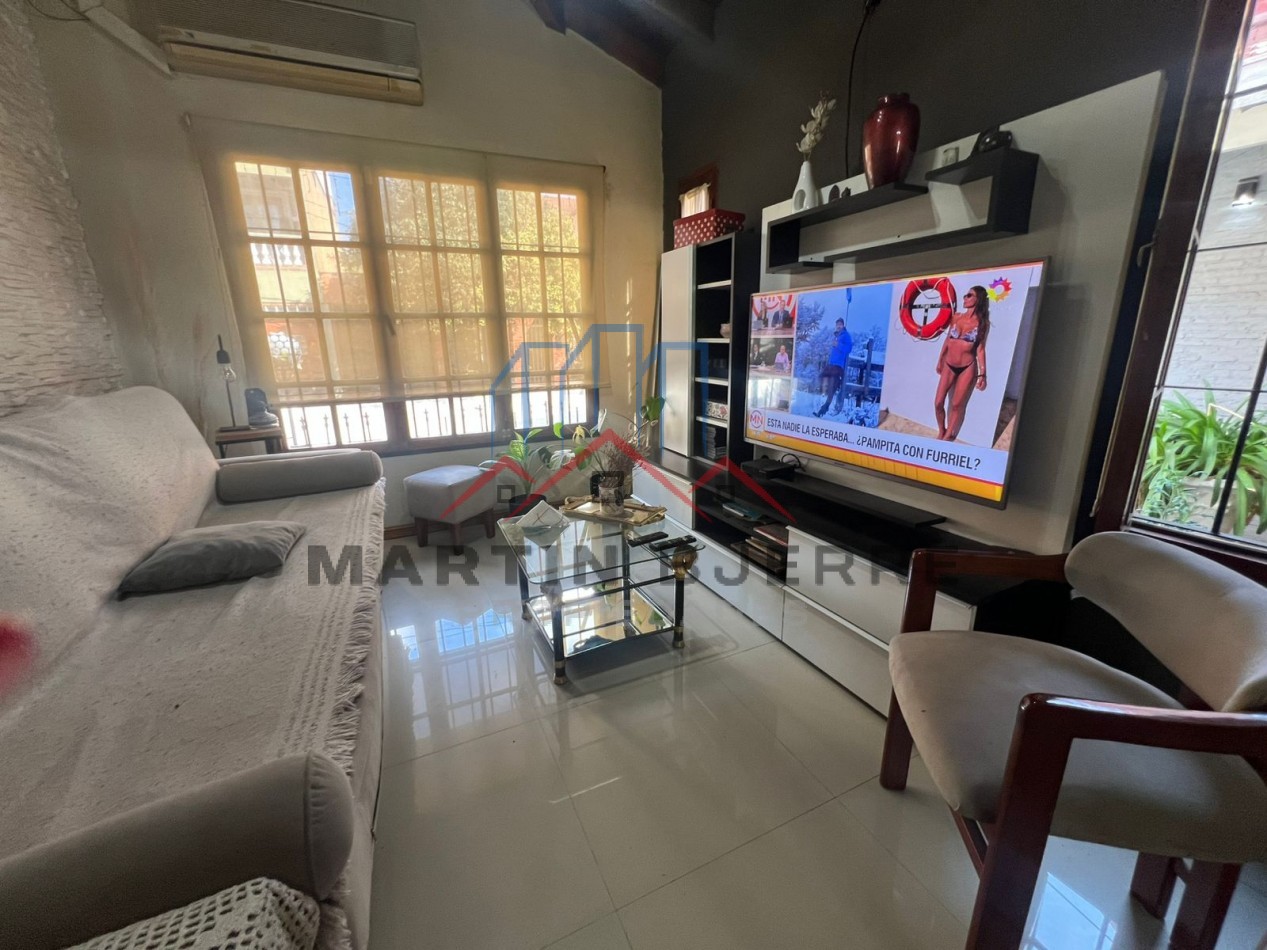 VENTA CASA 5 AMBIENTES BARRIO PUERTAS DEL SOL. CIUDAD EVITA. LA MATANZA.