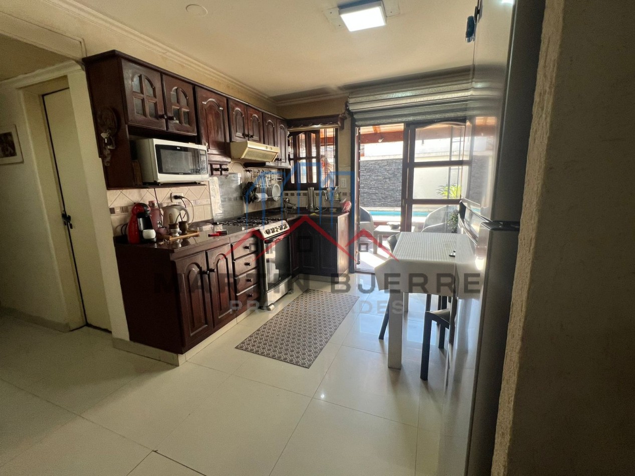 VENTA CASA 5 AMBIENTES BARRIO PUERTAS DEL SOL. CIUDAD EVITA. LA MATANZA.