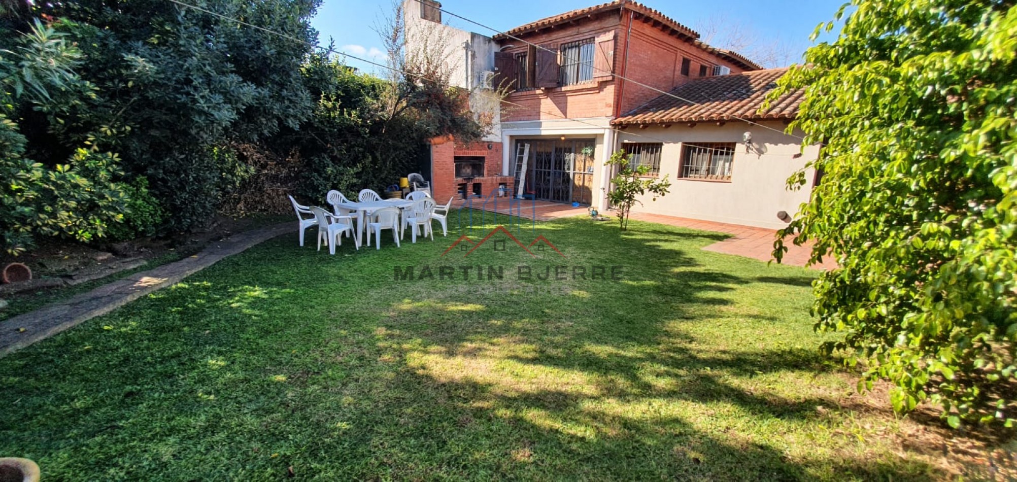 Venta Hermoso Chalet de 5 Ambientes en Ciudad Evita.