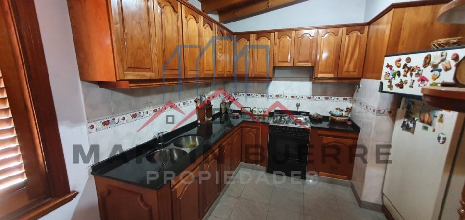 Venta Casa 5 ambientes Ciudad Evita. 