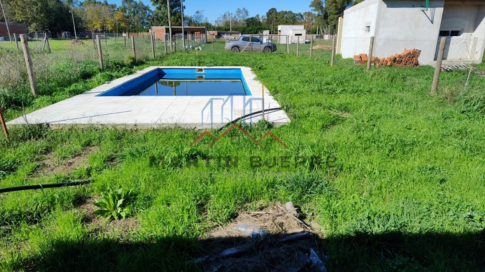 VENTA QUINCHO CON PISCINA, LOS FRESNOS, VIRREY DEL PINO.