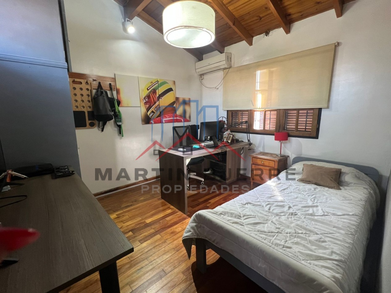 VENTA CASA 5 AMBIENTES BARRIO PUERTAS DEL SOL. CIUDAD EVITA. LA MATANZA.