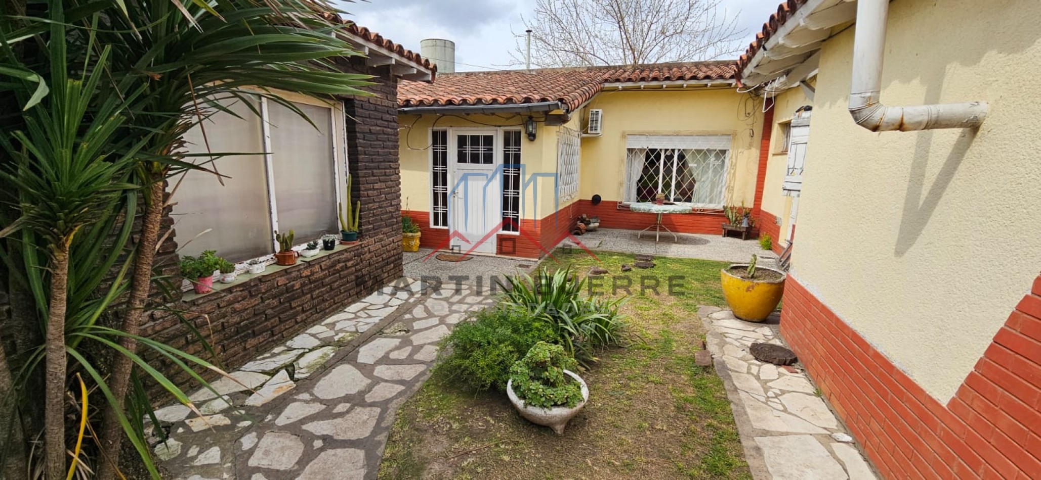 Venta Chalet 4  ambientes con ampliaciones en Ciudad Evita.