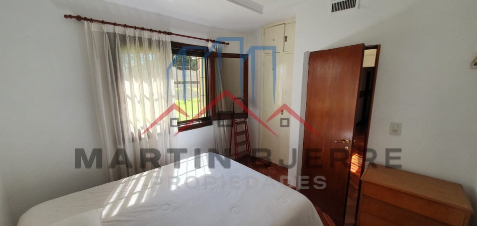 Venta Casa 5 ambientes Ciudad Evita. 