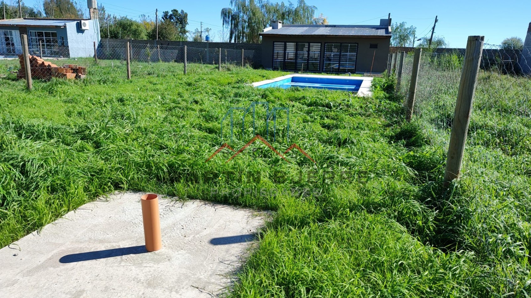 VENTA QUINCHO CON PISCINA, LOS FRESNOS, VIRREY DEL PINO.