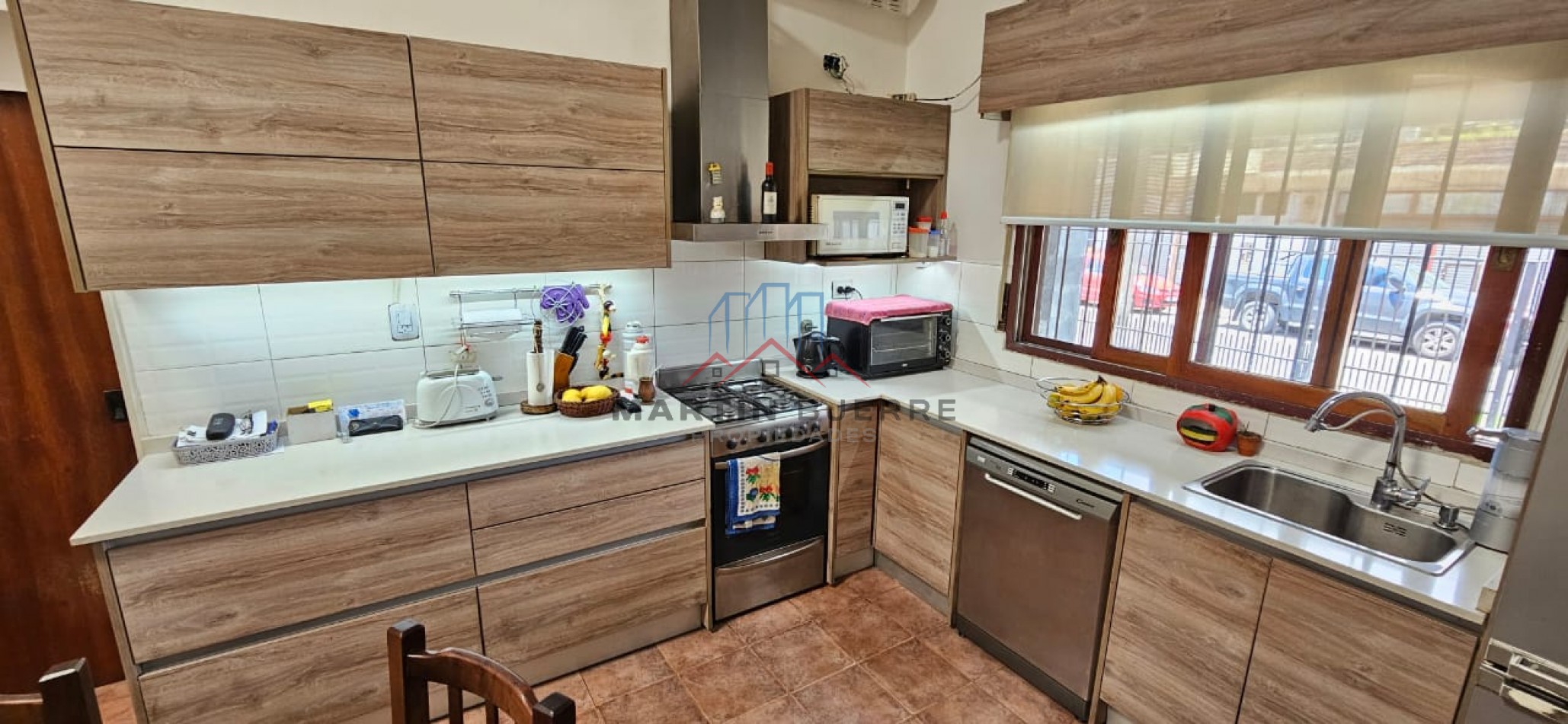 Venta Chalet 6 Ambientes en Ciudad Evita.
