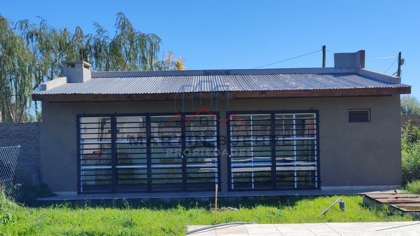 VENTA QUINCHO CON PISCINA, LOS FRESNOS, VIRREY DEL PINO.