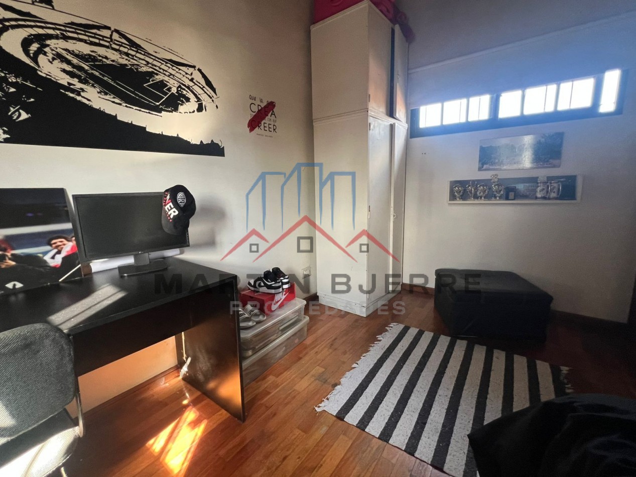 VENTA CASA 5 AMBIENTES BARRIO PUERTAS DEL SOL. CIUDAD EVITA. LA MATANZA.