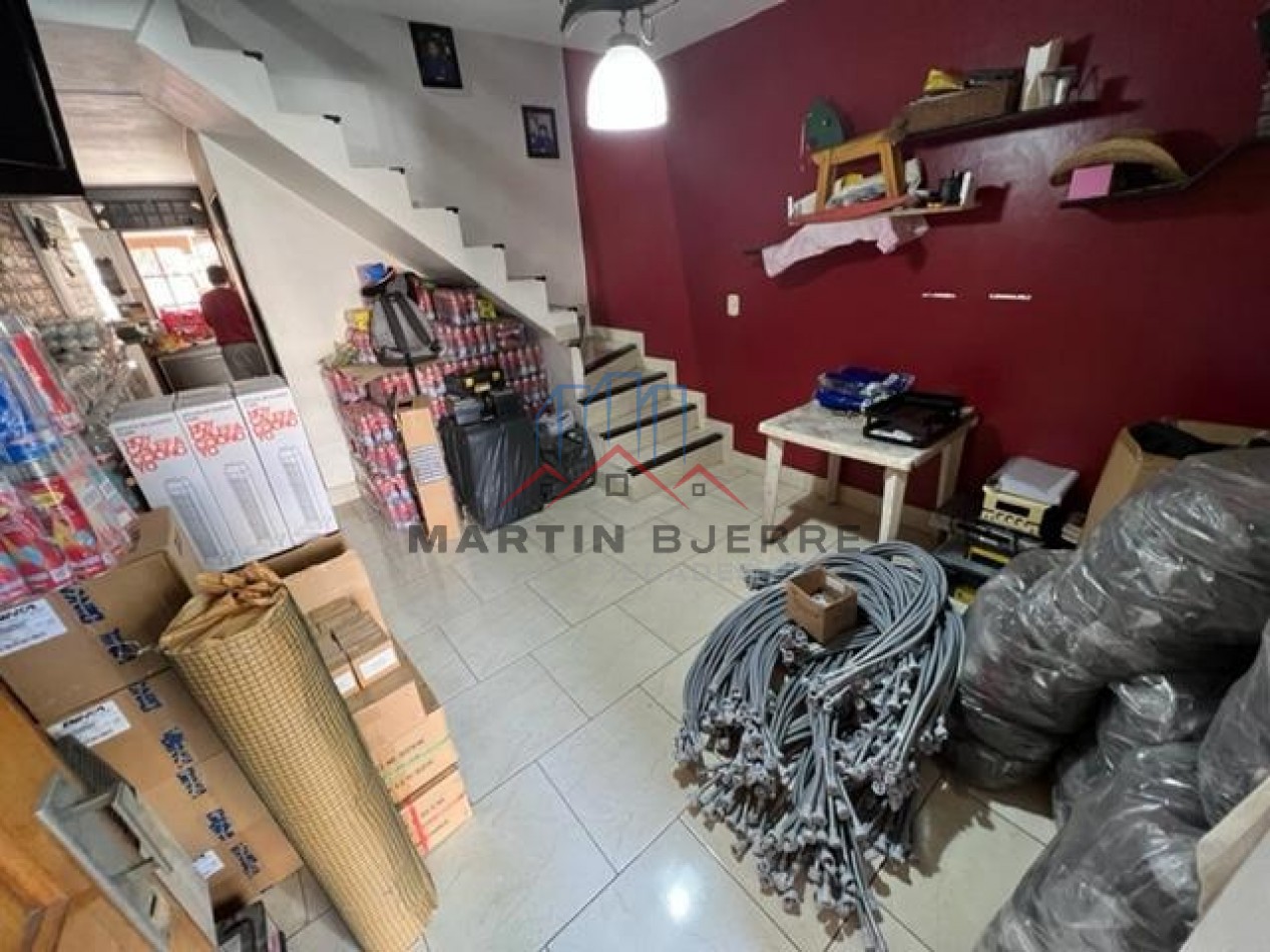 VENTA CASA 4 AMBIENTES BARRIO PUERTAS DEL SOL. CIUADA EVITA. LA MATANZA.
