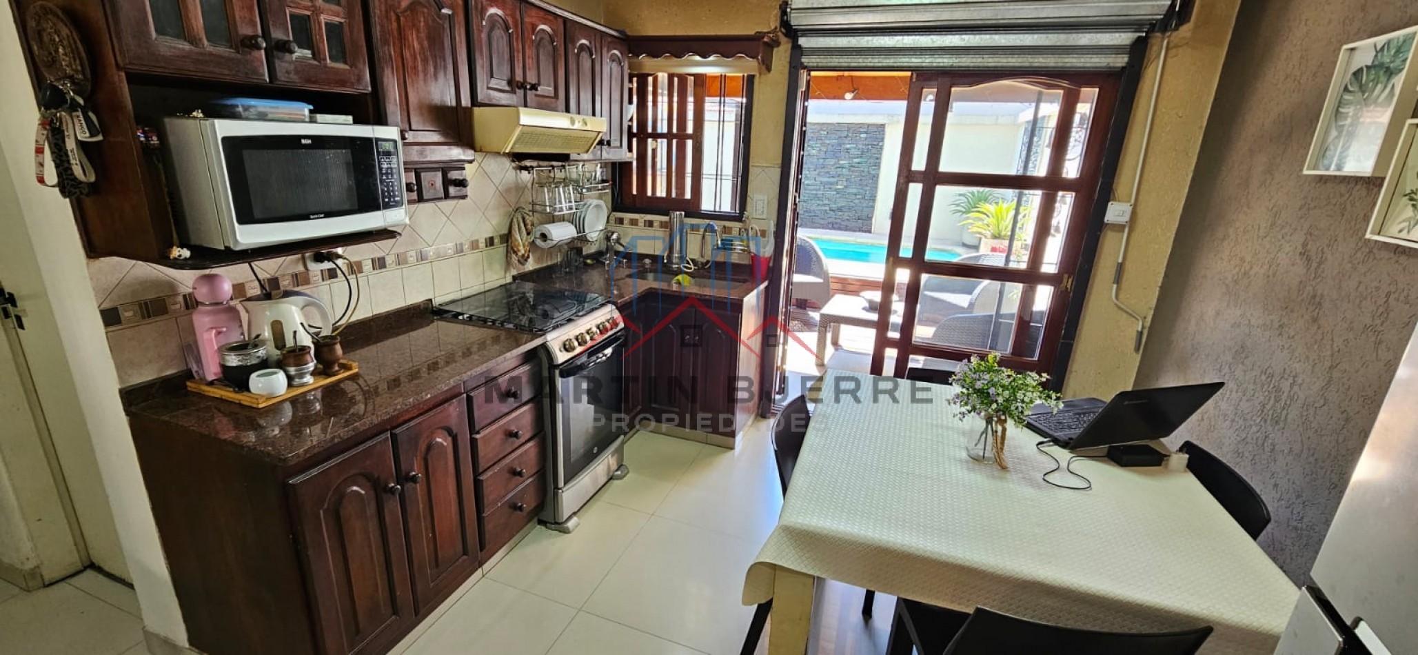 VENTA CASA 5 AMBIENTES BARRIO PUERTAS DEL SOL. CIUDAD EVITA. LA MATANZA.