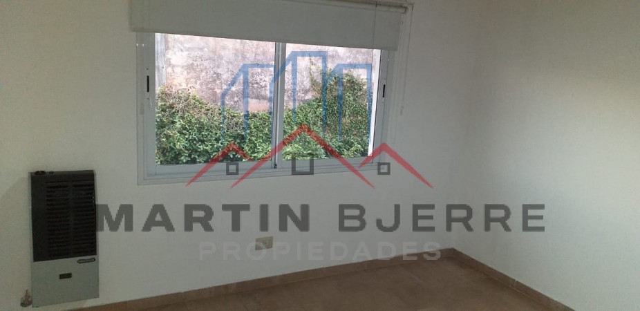 Venta  Duplex 3 ambientes  Ciudad Evita.  