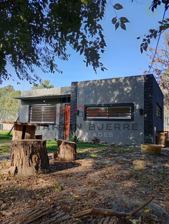 VENTA CASA DE 3 AMBIENTES. BARRIO LOS FRESNOS. VIRREY DEL PINO. LA MATANZA.