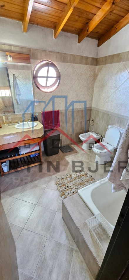 VENTA CASA 5 AMBIENTES BARRIO PUERTAS DEL SOL. CIUDAD EVITA. LA MATANZA.