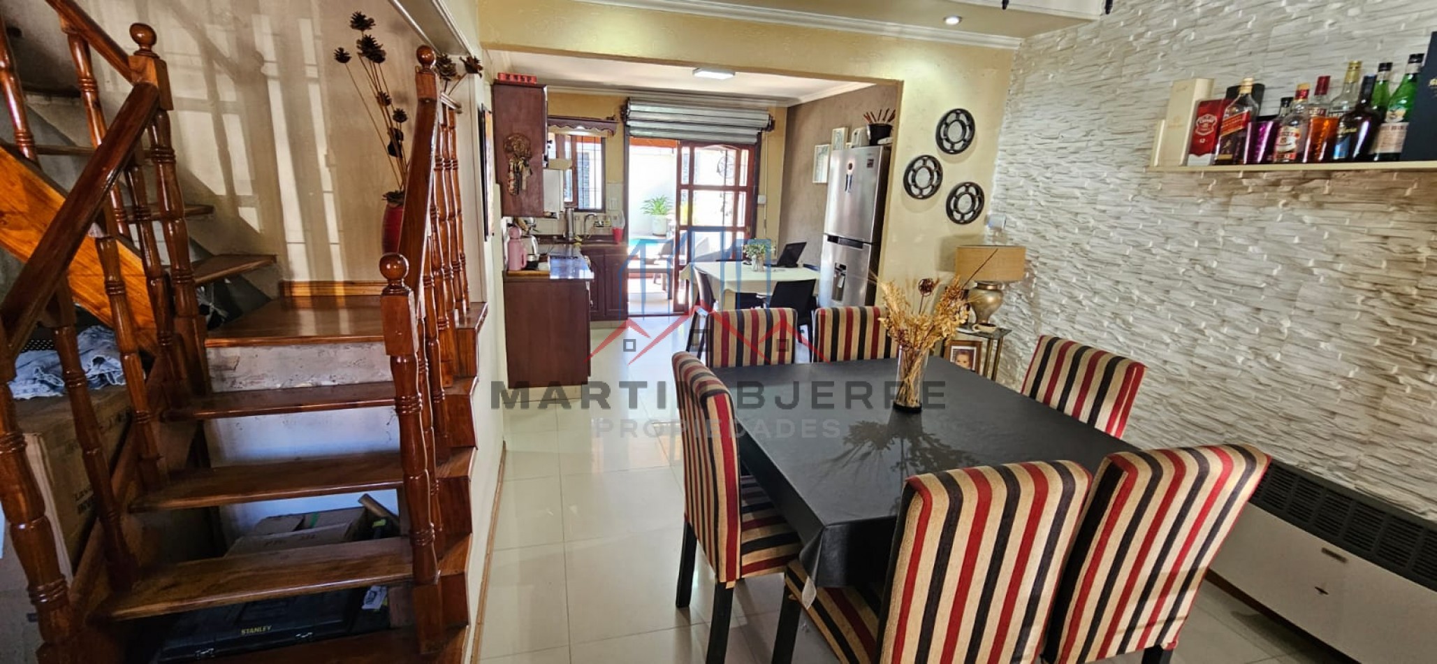 VENTA CASA 5 AMBIENTES BARRIO PUERTAS DEL SOL. CIUDAD EVITA. LA MATANZA.