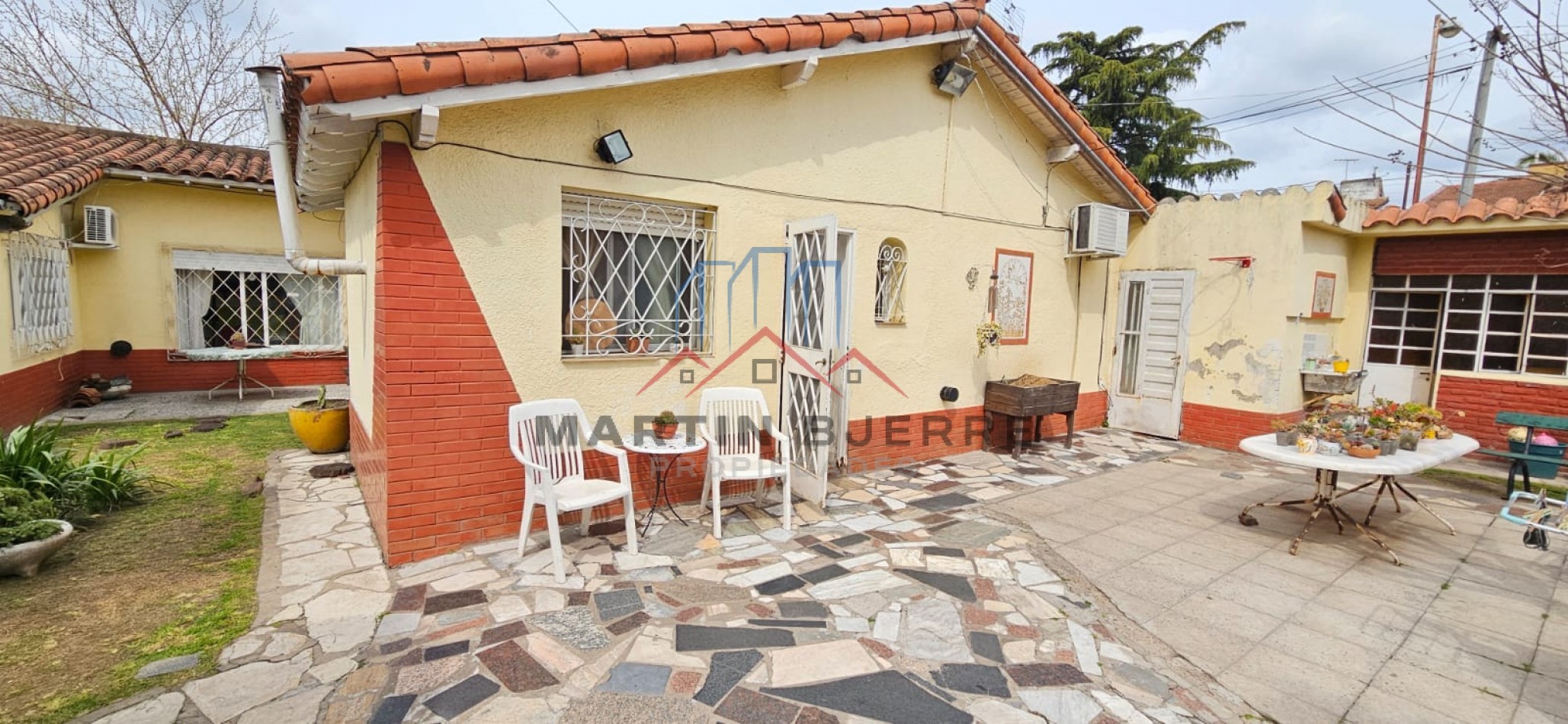 Venta Chalet 4  ambientes con ampliaciones en Ciudad Evita.