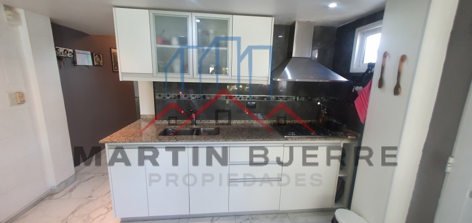 Venta Casa 5 ambientes Ciudad Evita.  