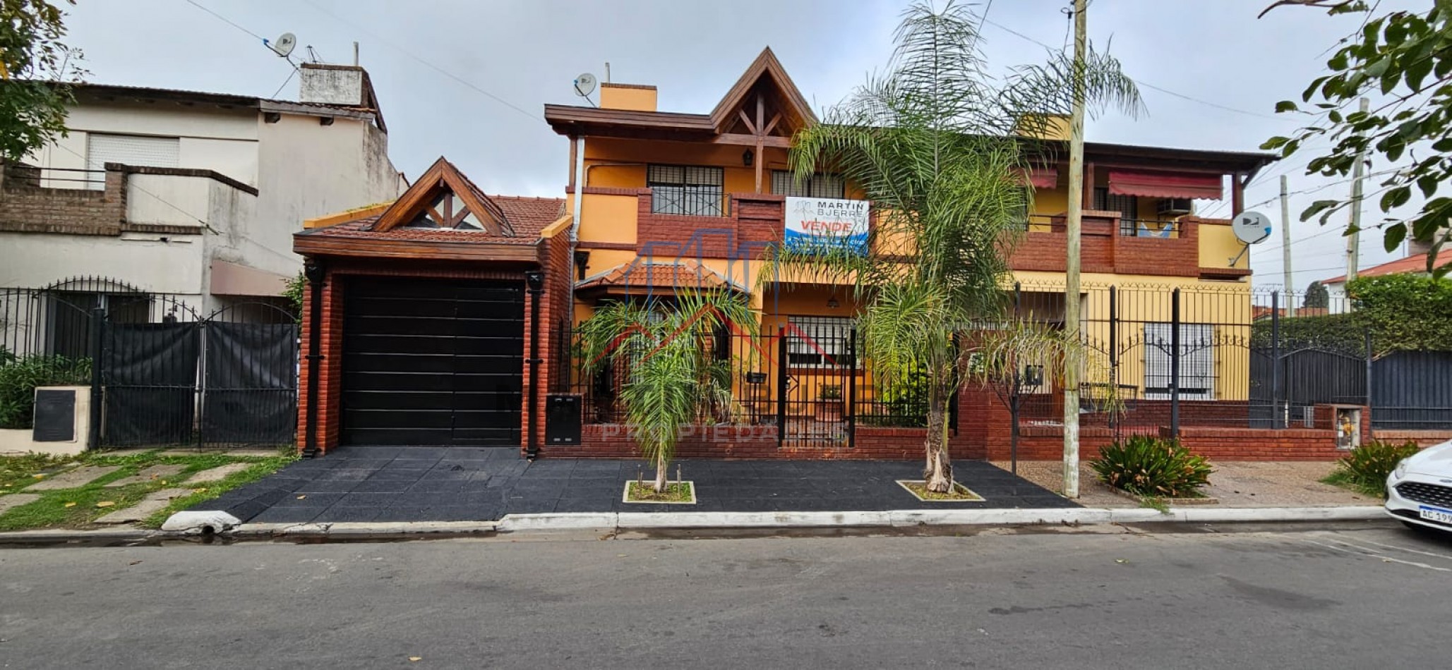 Venta Duplex 5 ambientes en Barrio Cotevi  Ciudad Evita.