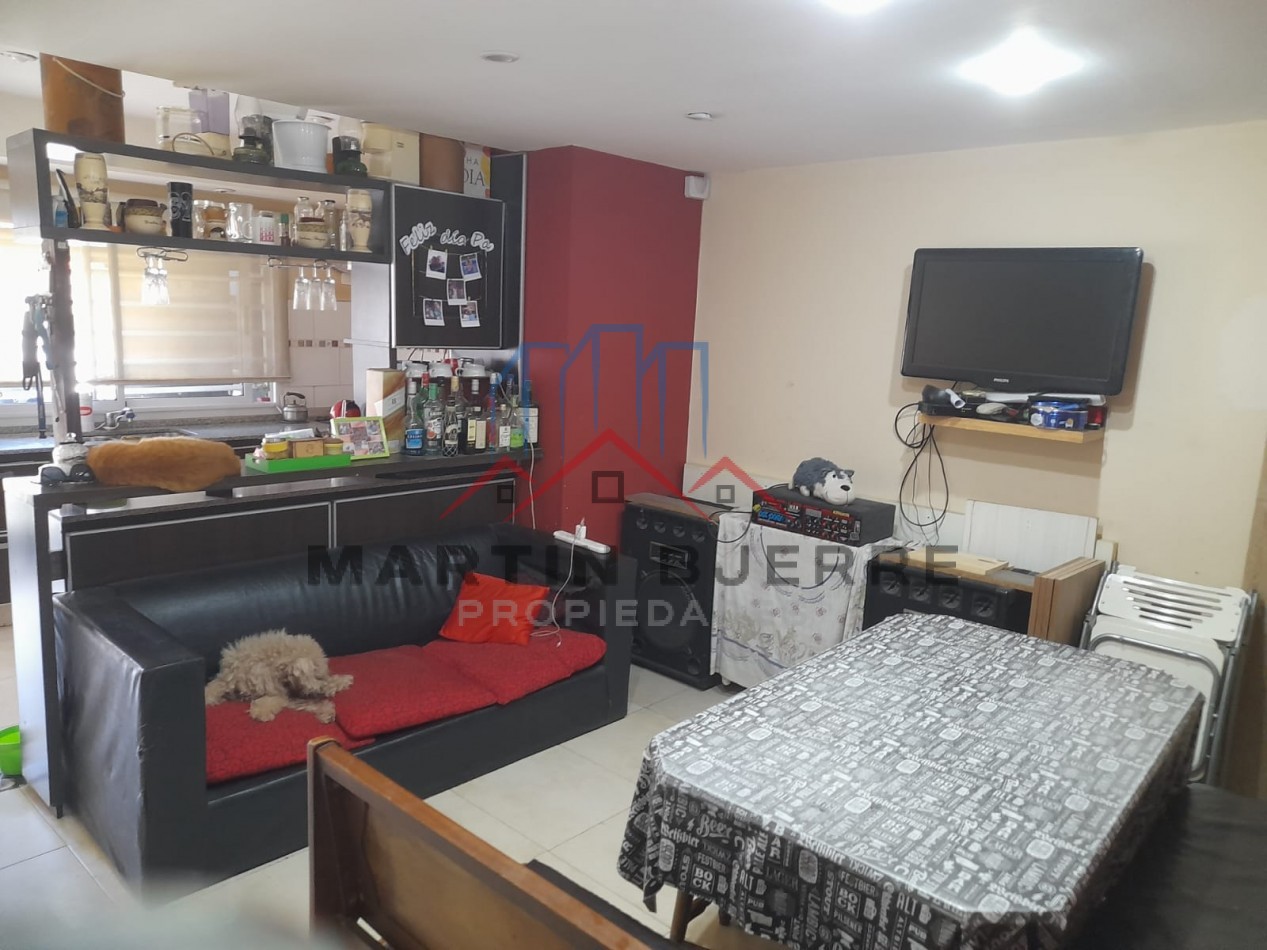 Venta Triplex 4 ambientes  Ciudad Evita 