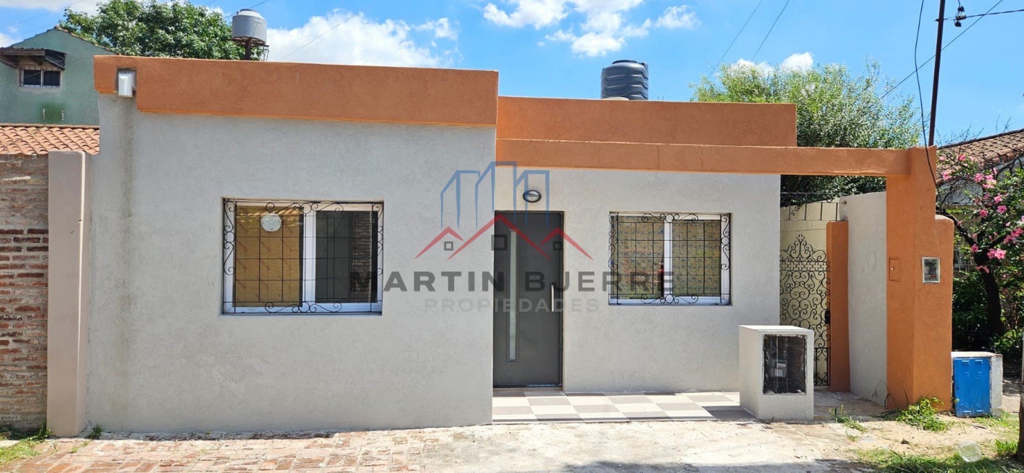 Venta Casa 3 ambientes Ciudad Evita.