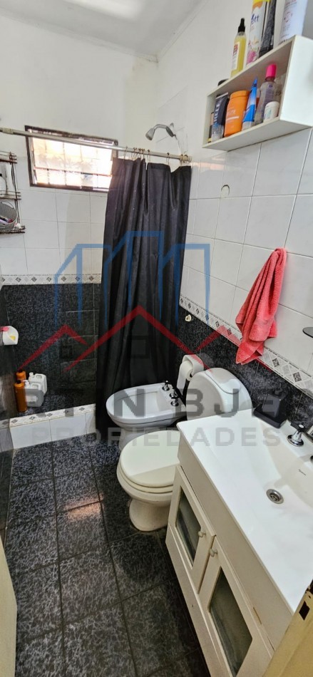 VENTA CASA 5 AMBIENTES BARRIO PUERTAS DEL SOL. CIUDAD EVITA. LA MATANZA.