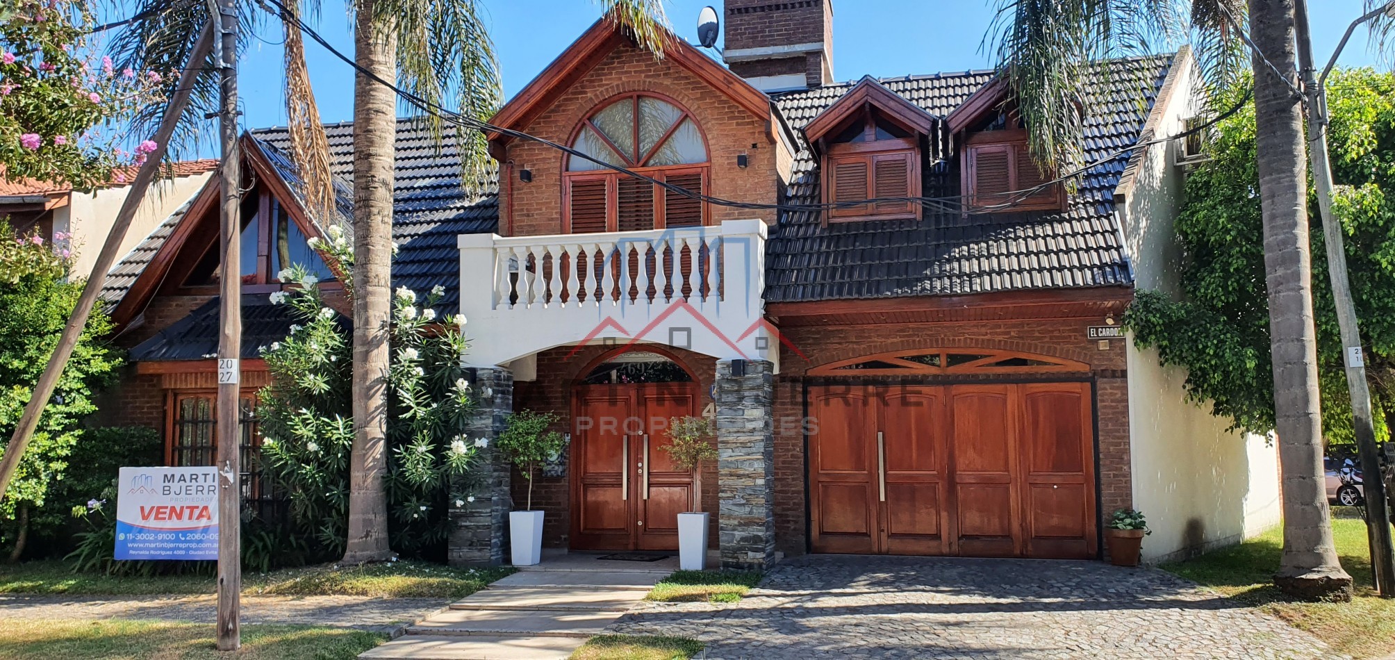 Venta Casa  5 ambientes en Barrio Puerta del Sol Ciudad Evita.