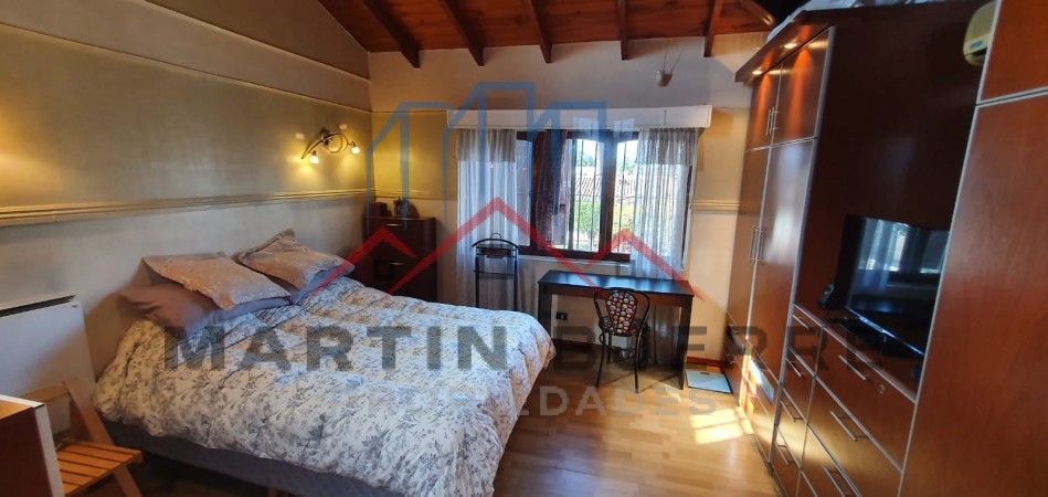 Venta Hermoso Chalet de 5 Ambientes en Ciudad Evita.