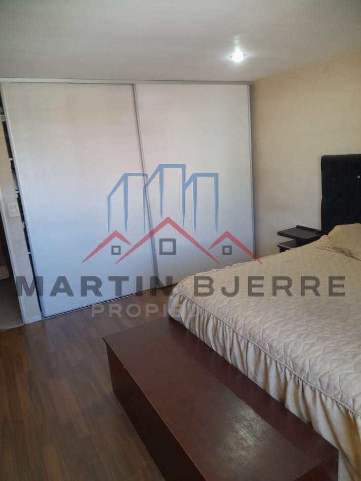 Venta Triplex 4 ambientes  Ciudad Evita 