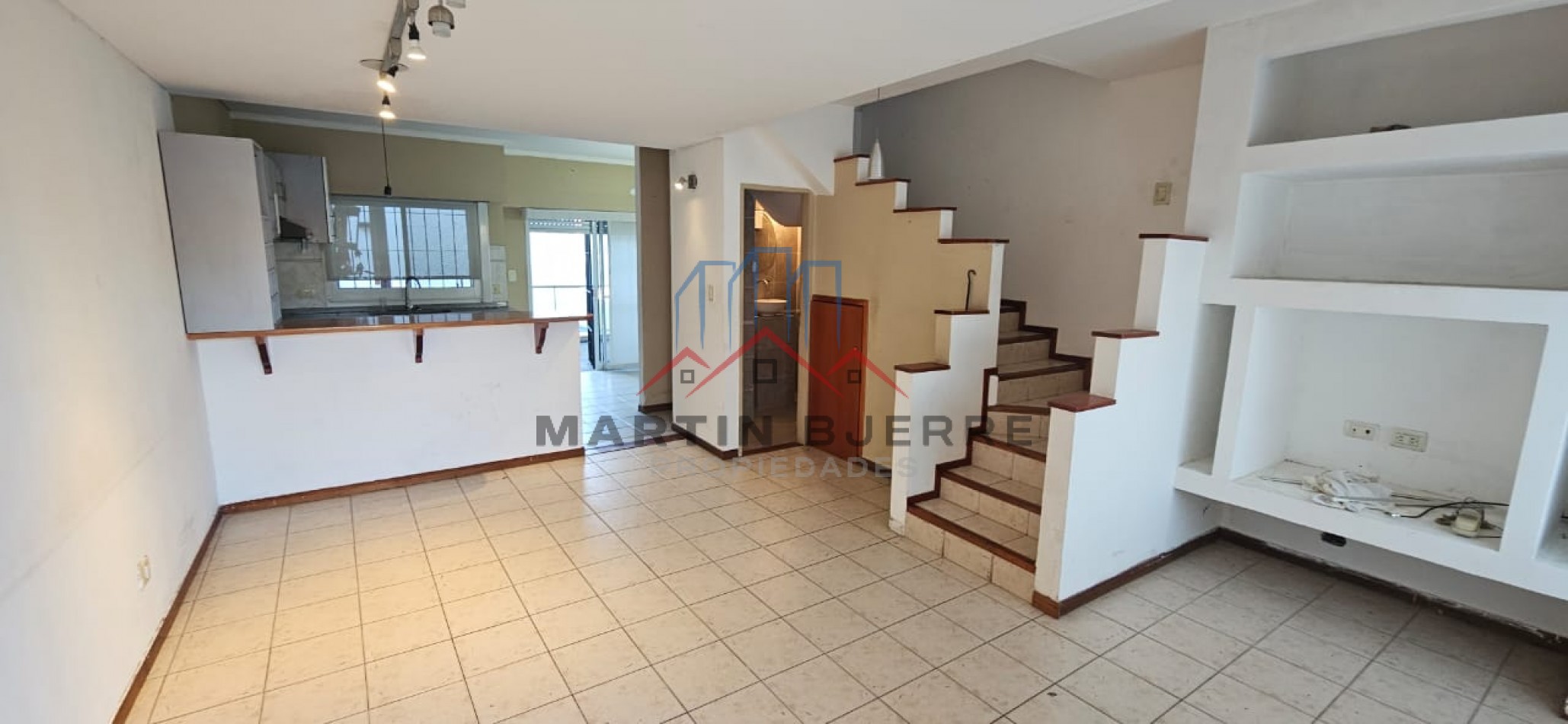 Venta Duplex 4 ambientes en Zona Primera, Ciudad Evita.