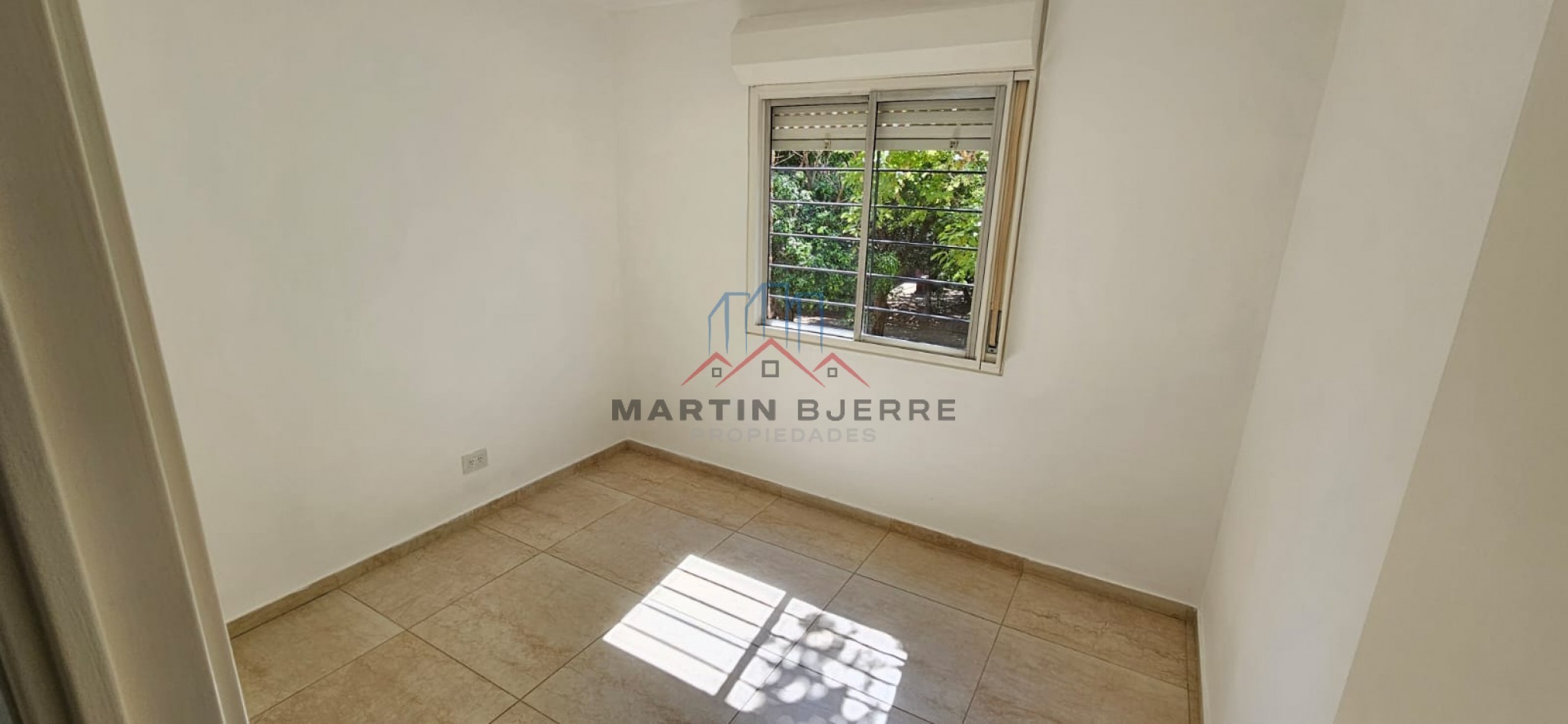 VENTA DEPARTAMENTO 4 AMBIENTES BARRIO ISABEL LA CATOLICA, CIUDAD EVITA, LA MATANZA. 