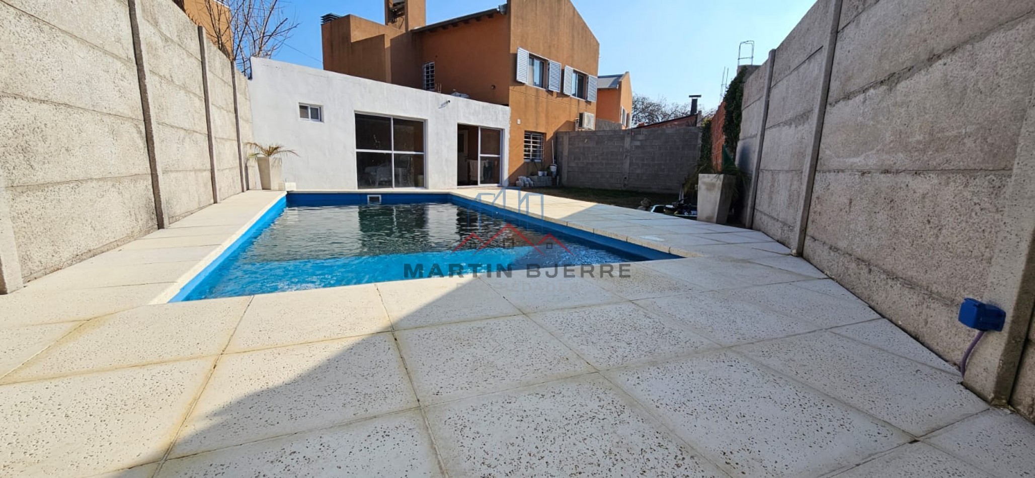 ALQUILER DUPLEX 3 AMBIENTES CON PISCINA. COTEVI  IV.CIUDAD EVITA.LA MATANZA