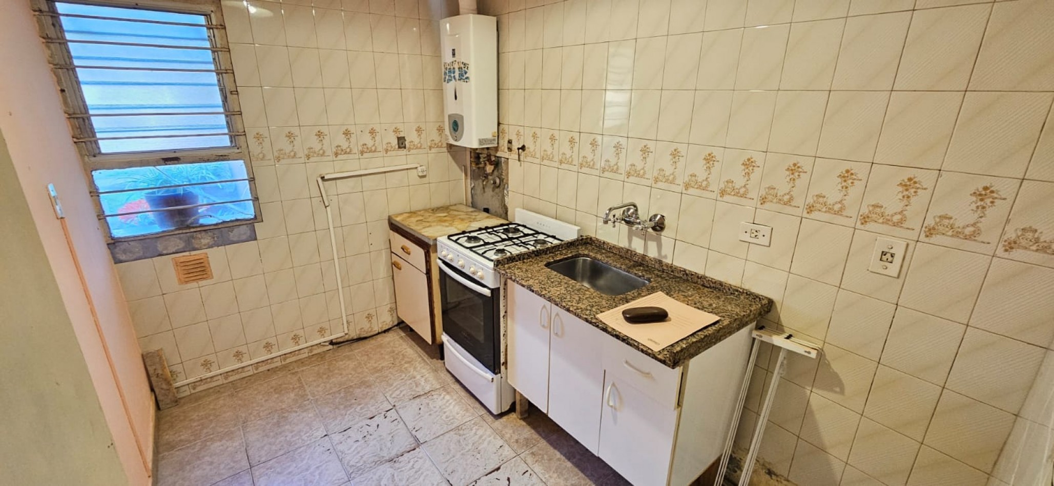 VENTA DEPARTAMENTO PLANTA BAJA BARRIO VILLA ROSSI, CIUDAD EVITA, LA MATANZA