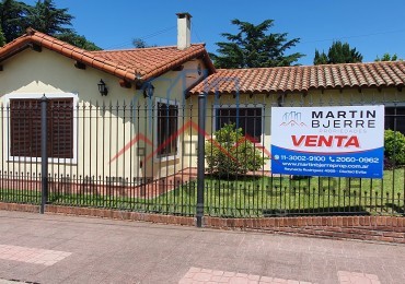 Venta Casa 5 ambientes Ciudad Evita. 