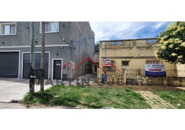 Venta Casa 3 ambientes  con Lote en Aldo Bonzi