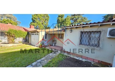 VENTA Chalet 4 ambientes Ciudad Evita.