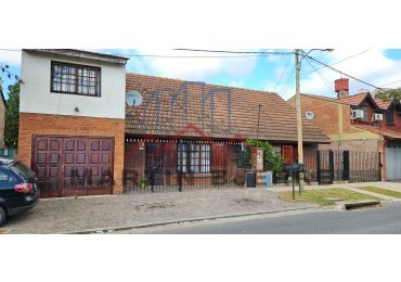 VENTA CASA BARRIO PUERTAS DEL SOL, CIUDAD EVITA, LA MATANZA. 