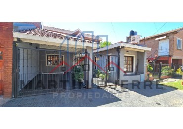 VENTA CASA 5 AMBIENTES BARRIO PUERTAS DEL SOL. CIUDAD EVITA. LA MATANZA.