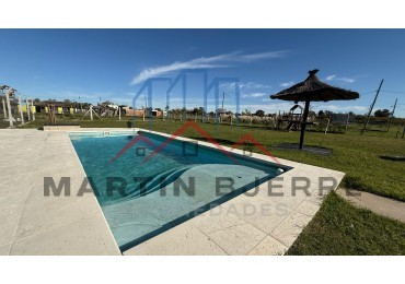 VENTA DE HERMOSA CASA  EN BARRIO PRIVADO FINCA DON FAUSTO, CAÑUELAS.