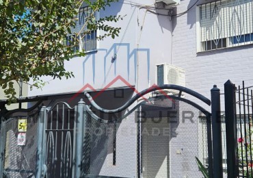 Venta Casa 5 ambientes en Barrio Democracia  Ciudad Evita