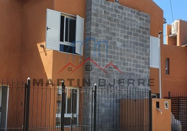 Venta Casa 4 ambientes en Barrio Cotevi, Ciudad Evita.